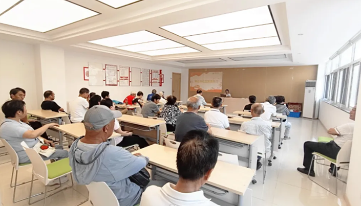 时光留影·银龄乐拍 | 锡数联公益摄影课堂走进清名桥社区